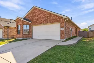 2140 Ingrid Ln, Fort Worth, TX 76131 - Photo 1