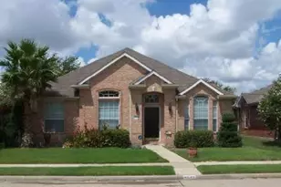 8609 Ironwood Dr, Irving, TX 75063 - Photo 1