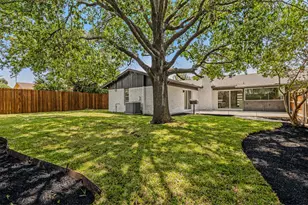 3745 Blue Trace Ln, Farmers Branch, TX 75244 - Photo 19