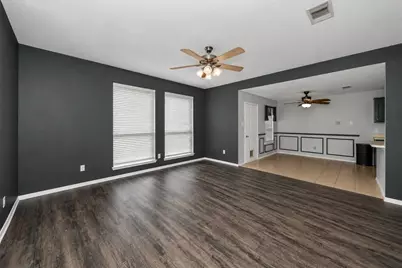 417 Candlestick Trail, Saginaw, TX 76179 - Photo 5