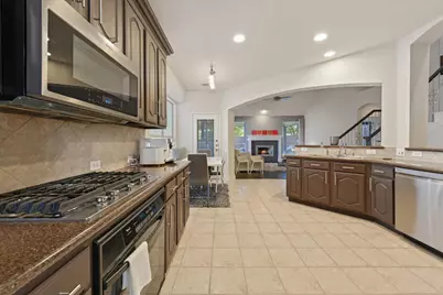 10404 Mateo Trail, Irving, TX 75063 - Photo 7