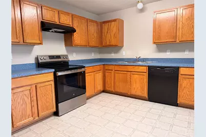 3308 Knoll Trail, Balch Springs, TX 75180 - Photo 7