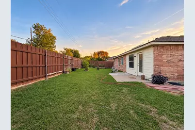 3308 Knoll Trail, Balch Springs, TX 75180 - Photo 19