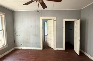 325 Pine St, Ranger, TX 76470 - Photo 13