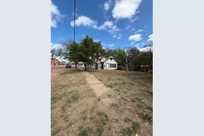 325 Pine Street, Ranger, TX 76470 - Photo 7