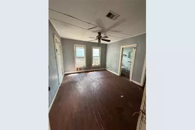325 Pine Street, Ranger, TX 76470 - Photo 11
