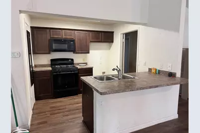 3825 Eugene Court N, Irving, TX 75062 - Photo 7