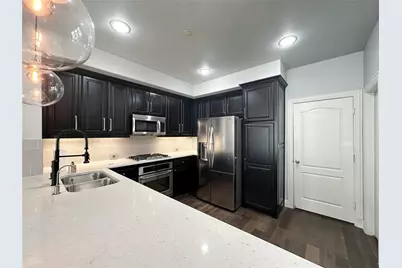 2729 Troutt Drive, Carrollton, TX 75010 - Photo 7