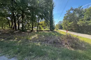 1222 Bora Bora St, Tool, TX 75143 - Photo 1