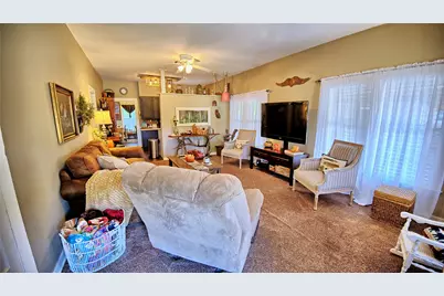 308 E Evans Street, Saint Jo, TX 76265 - Photo 3