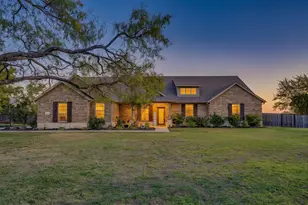 2185 Sugar Button Ln, Alvarado, TX 76009 - Photo 1