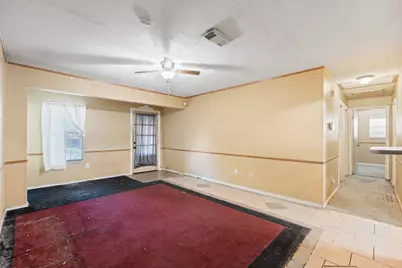 310 Eastland Street, Cleburne, TX 76031 - Photo 3