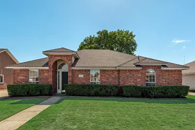 412 Overland Trail, Cedar Hill, TX 75104 - Photo 1
