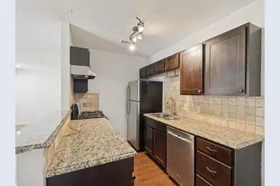 329 N Cottonwood Drive, Richardson, TX 75080 - Photo 5
