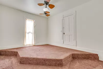 201 N Anglin Street, Cleburne, TX 76031 - Photo 31
