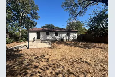 1910 Meadow Lane, Arlington, TX 76010 - Photo 13