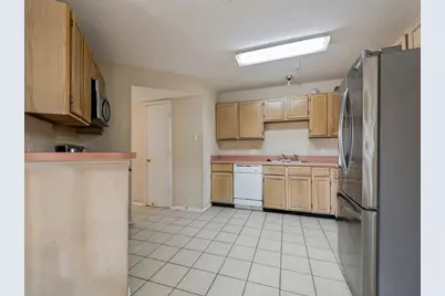 815 Greenridge Drive, Arlington, TX 76017 - Photo 13
