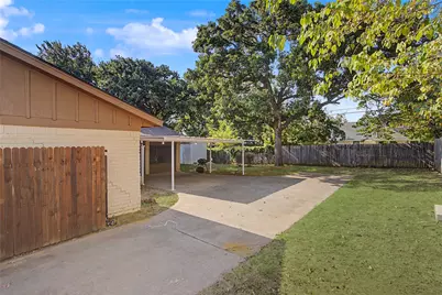 7232 Monterrey Drive, Fort Worth, TX 76112 - Photo 33