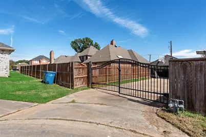 2228 Lorraine Drive, Carrollton, TX 75006 - Photo 33