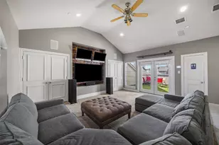 2707 Gaston Ave, Dallas, TX 75226 - Photo 11