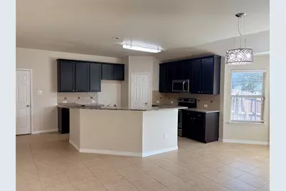 2823 Oak Glen Court, Grand Prairie, TX 75052 - Photo 5