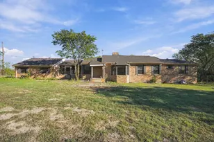 830 Truman Cir, Lancaster, TX 75146 - Photo 1