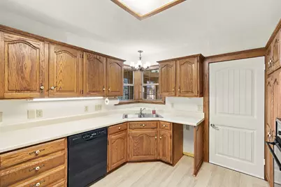 830 Truman Circle, Lancaster, TX 75146 - Photo 9