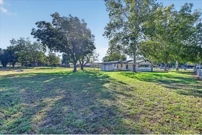 716 Kerry Lane, Azle, TX 76020 - Photo 39