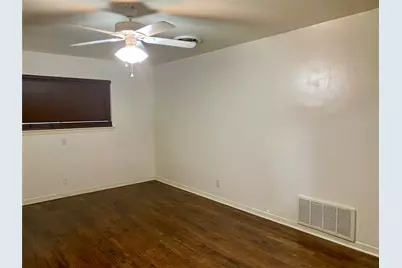 507 W Smith Street, Cleburne, TX 76033 - Photo 3
