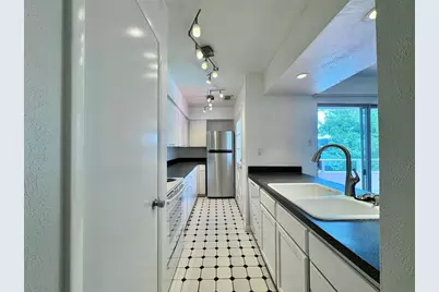 4347 Dickason Avenue #207, Dallas, TX 75219 - Photo 3