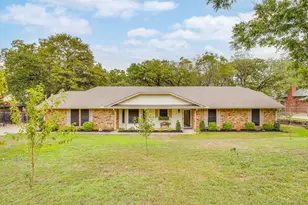 1209 Vera Ln, Kennedale, TX 76060 - Photo 1