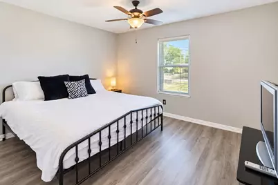 7225 Windhaven Court, North Richland Hills, TX 76182 - Photo 13