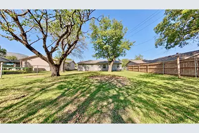 8829 Easley Street, White Settlement, TX 76108 - Photo 11