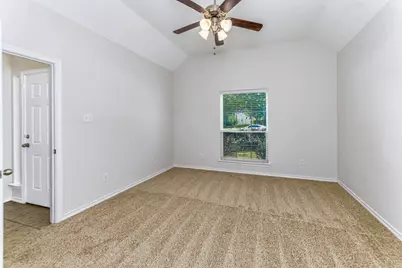 10964 Colonial Heights Lane, Fort Worth, TX 76179 - Photo 9