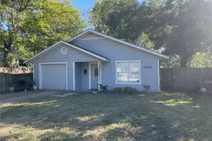 706 E High St, Terrell, TX 75160 - Photo 1