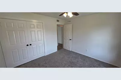 5700 Saddleback Circle, Haltom City, TX 76148 - Photo 9