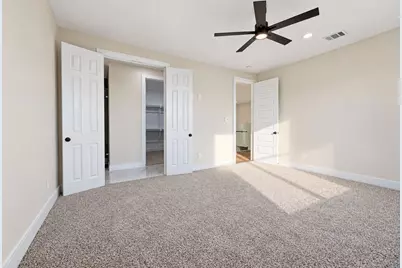 1111 Periwinkle Court, Grand Prairie, TX 75104 - Photo 33