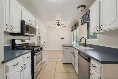 553 Ten Mile Drive, DeSoto, TX 75115 - Photo 5