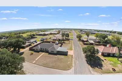 1000 La Villeta Street, Mexia, TX 76667 - Photo 1
