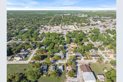 918 N Jefferson Street, Lancaster, TX 75146 - Photo 5