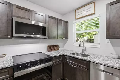 5885 Tracyne Drive, Westworth Village, TX 76114 - Photo 11