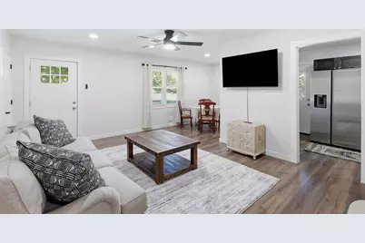 5885 Tracyne Drive, Westworth Village, TX 76114 - Photo 5