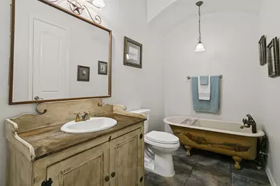 107 Dustin Circle, Hudson Oaks, TX 76087 - Photo 19