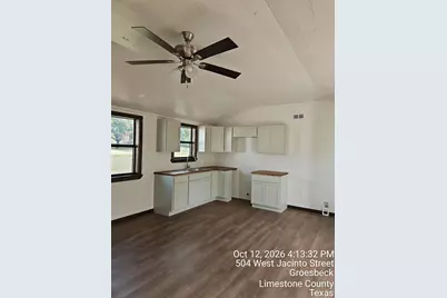 507 W Sabine Street, Groesbeck, TX 76642 - Photo 1