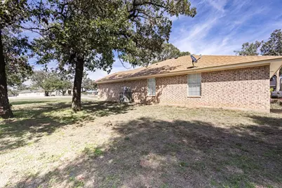 2065 J E Woody Road, Springtown, TX 76082 - Photo 19