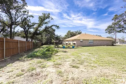 2065 J E Woody Road, Springtown, TX 76082 - Photo 17
