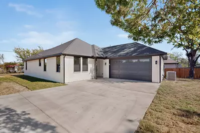1309 N Breckenridge Street, Ennis, TX 75119 - Photo 37