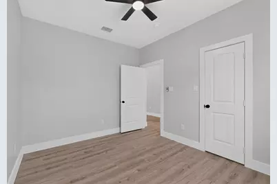 1309 N Breckenridge Street, Ennis, TX 75119 - Photo 31