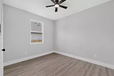 1309 N Breckenridge Street, Ennis, TX 75119 - Photo 29