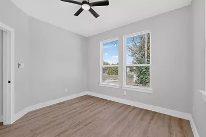 1309 N Breckenridge Street, Ennis, TX 75119 - Photo 27